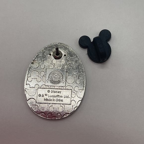 Disney trading pin storm trooper egg authentic collectible - Picture 4 of 5